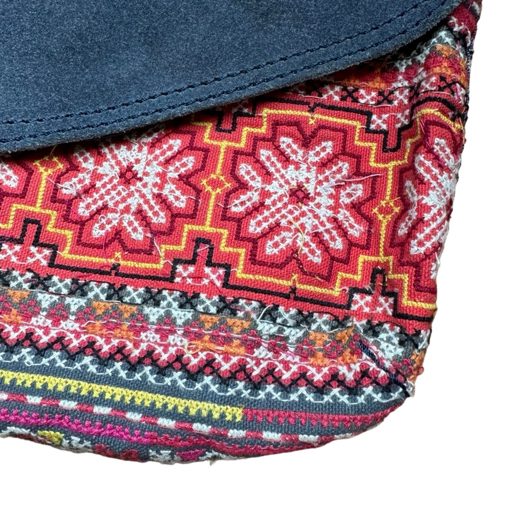 Lucky Brand Embroidered Floral and Suede Clutch Bag Boho Colorful Southwestern - Picture 4 of 7